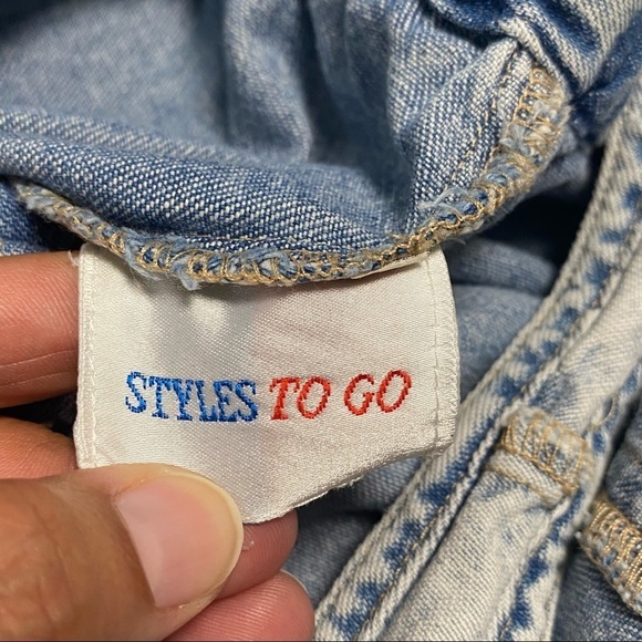 Styles to Go Acid Wash Jean Romper Sleeveless Size Medium - Picture 6 of 10